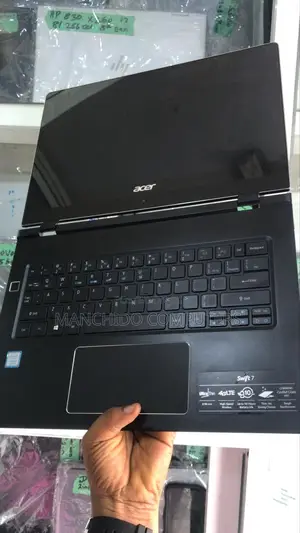Laptop Acer Swift 7 8GB Intel Core i7 SSD 256GB