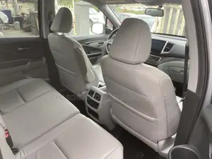 Honda Ridgeline Sport FWD Crew Cab 125.2 in. WB 2017 Blue