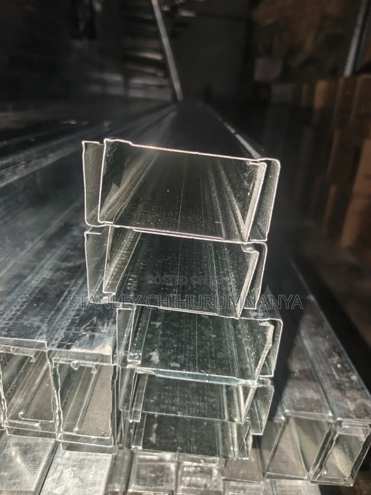 Stud62mm Thickness
