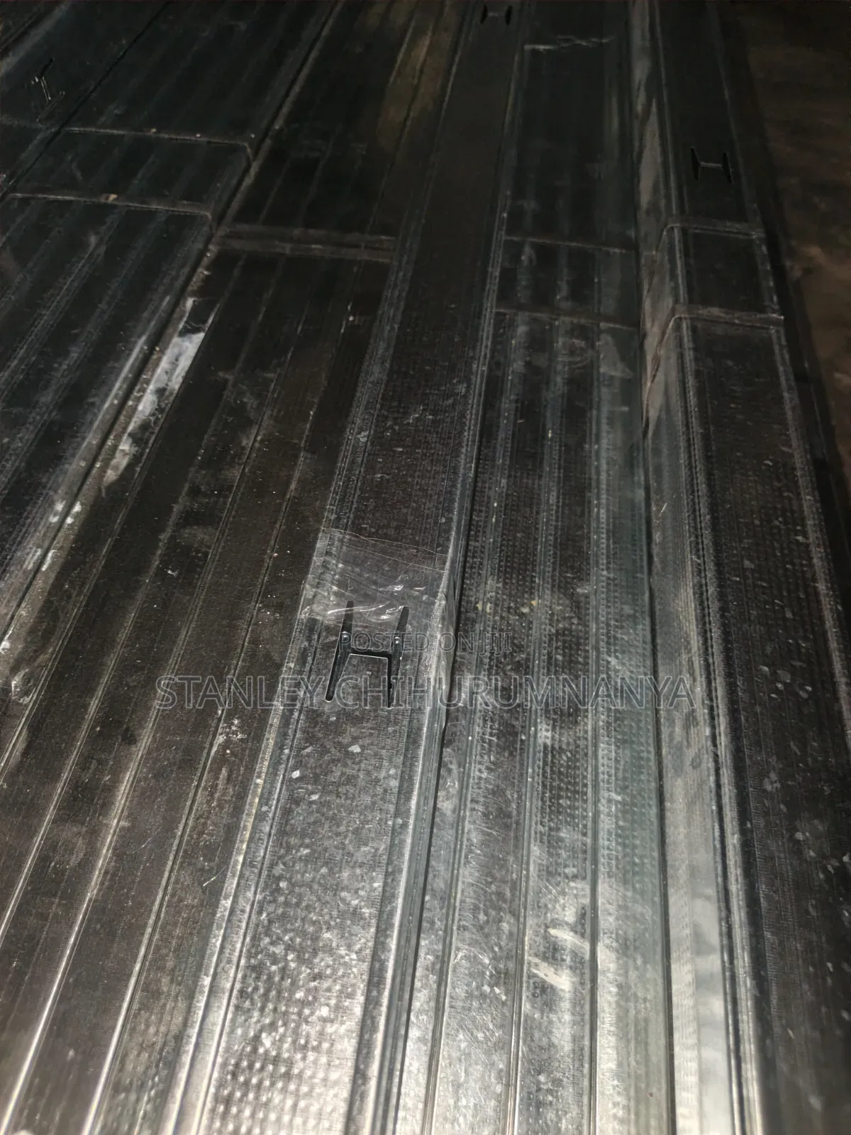 Stud62mm Thickness