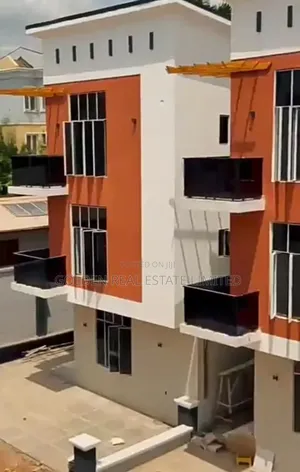 4bdrm Duplex in Utako for sale