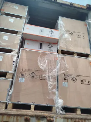 A Brand New 20kwh Battery and 25kva Inverter Solar System Available
