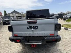 Jeep Wrangler Sport 4x4 2020