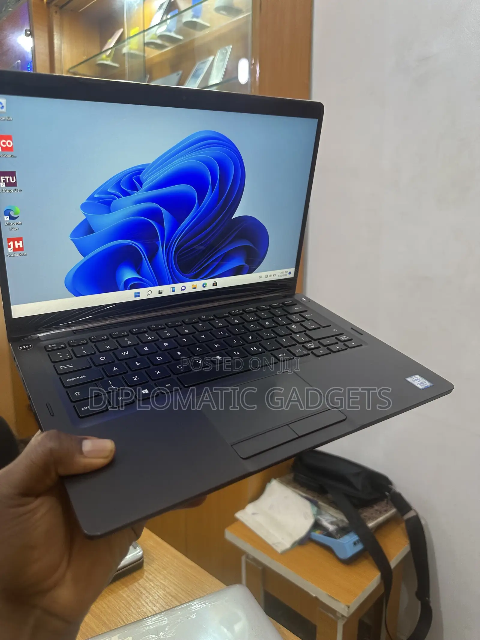 Laptop Dell Latitude 5300 8GB Intel Core i5 SSD 256GB
