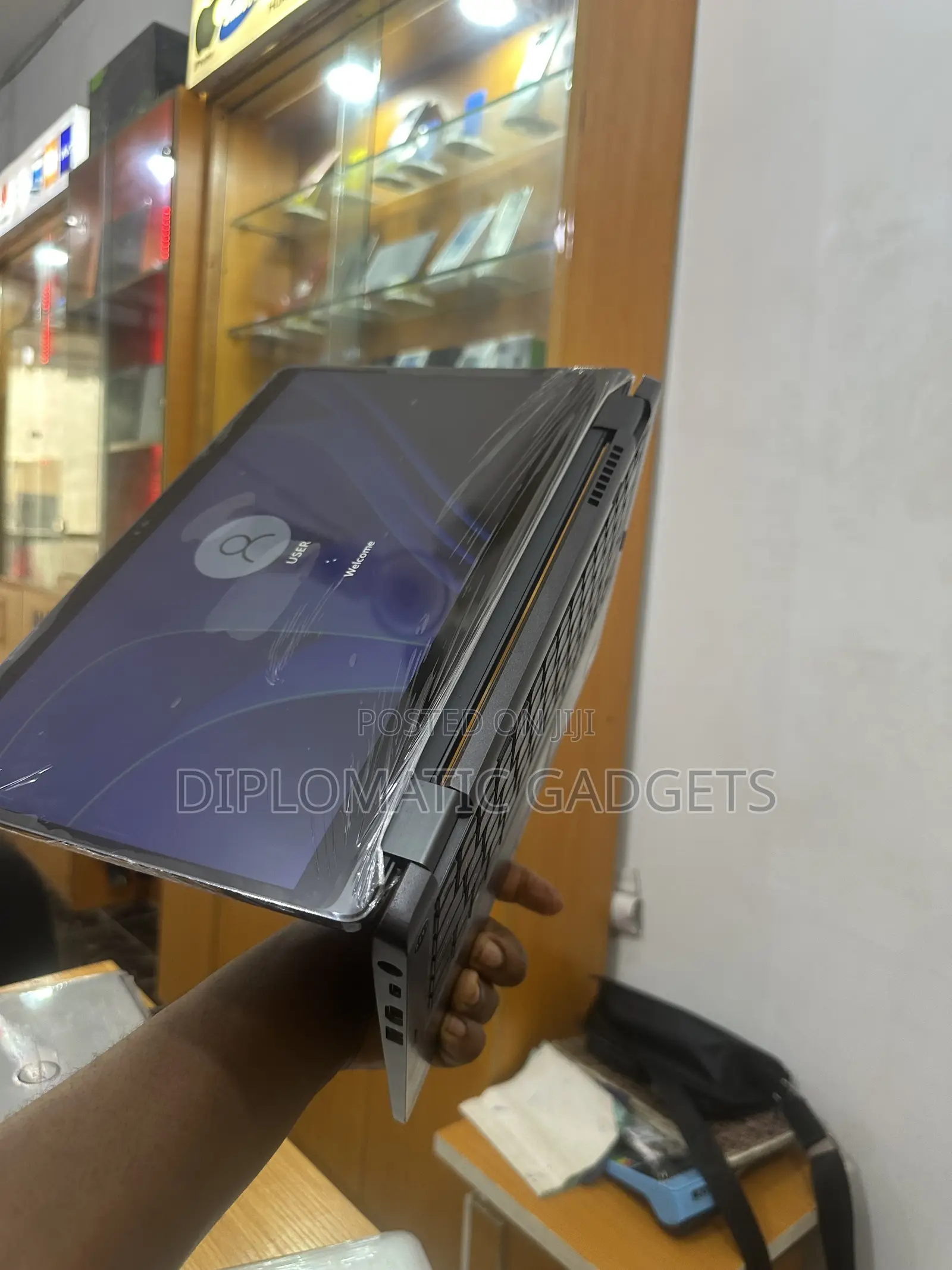 Laptop Dell Latitude 5300 8GB Intel Core i5 SSD 256GB