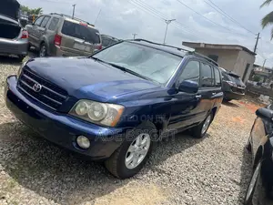 Toyota Highlander V6 FWD 2004 Blue