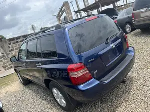 Toyota Highlander V6 FWD 2004 Blue
