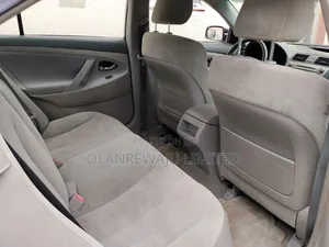 Toyota Camry LE 4dr Sedan (2.5L 4cyl 6AM) 2010 Black