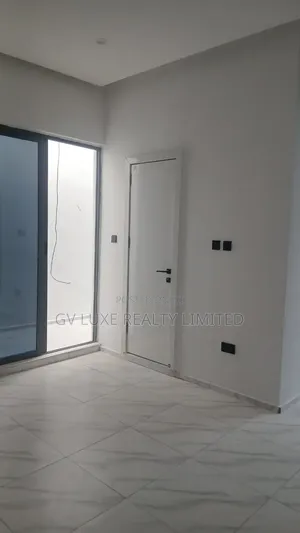 3bdrm Townhouse / Terrace in Lekki Palm City for rent