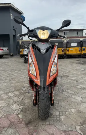 Kymco Xciting 2018 Orange