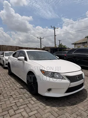 Lexus ES 350 FWD 2015 White