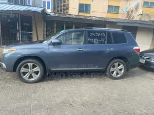 Toyota Highlander Limited 2012 Blue