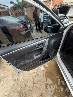 Toyota Corolla 2016 Silver