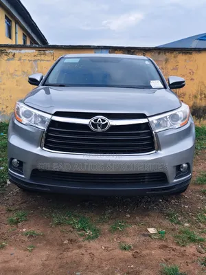Toyota Highlander LE 4dr SUV (3.5L 6cyl 6A) 2014