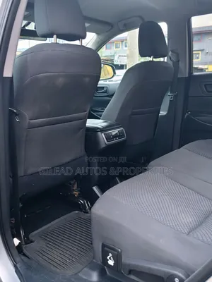 Toyota Highlander LE 4dr SUV (3.5L 6cyl 6A) 2014