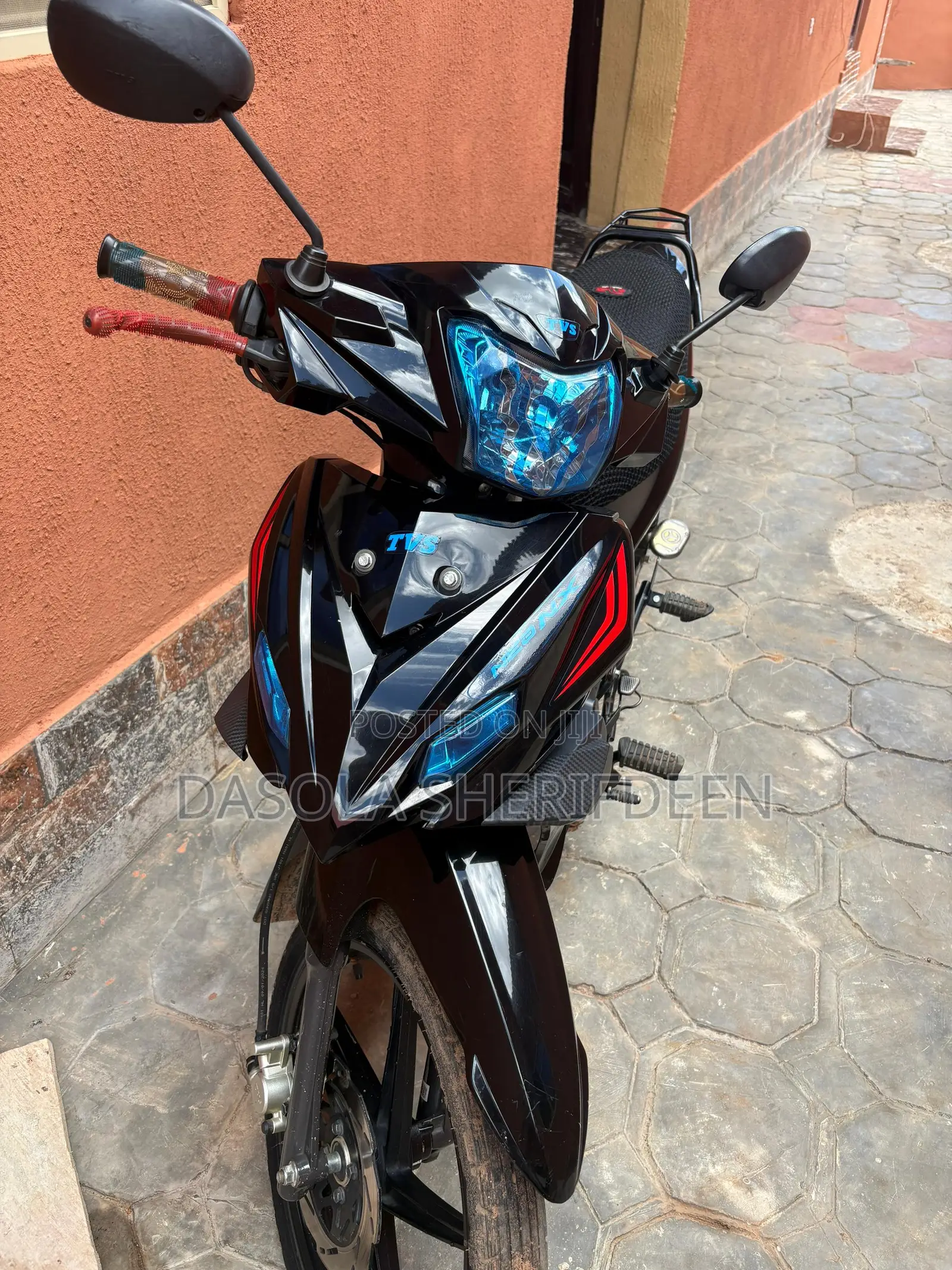 TVS Neo NX 2024 Black