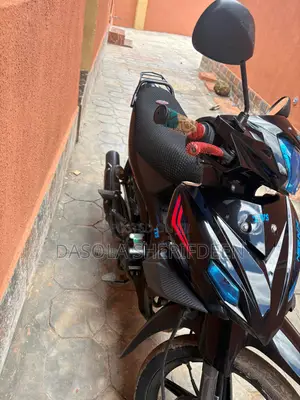 TVS Neo NX 2024 Black