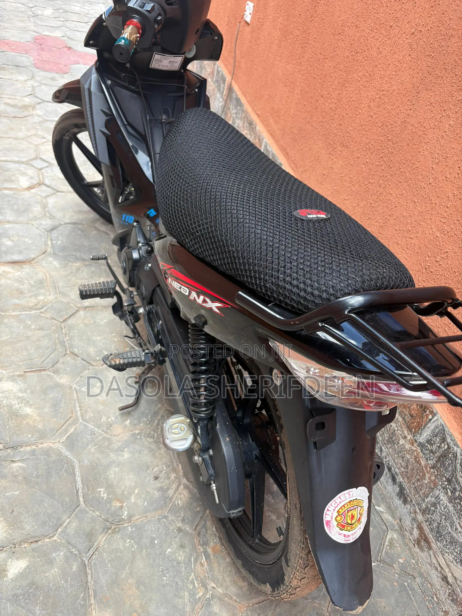 TVS Neo NX 2024 Black