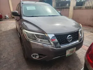 Nissan Pathfinder 2015 Brown