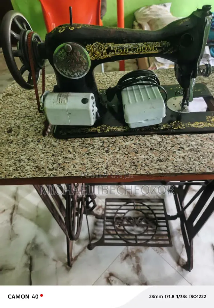Manual/Electric Sewing Machine