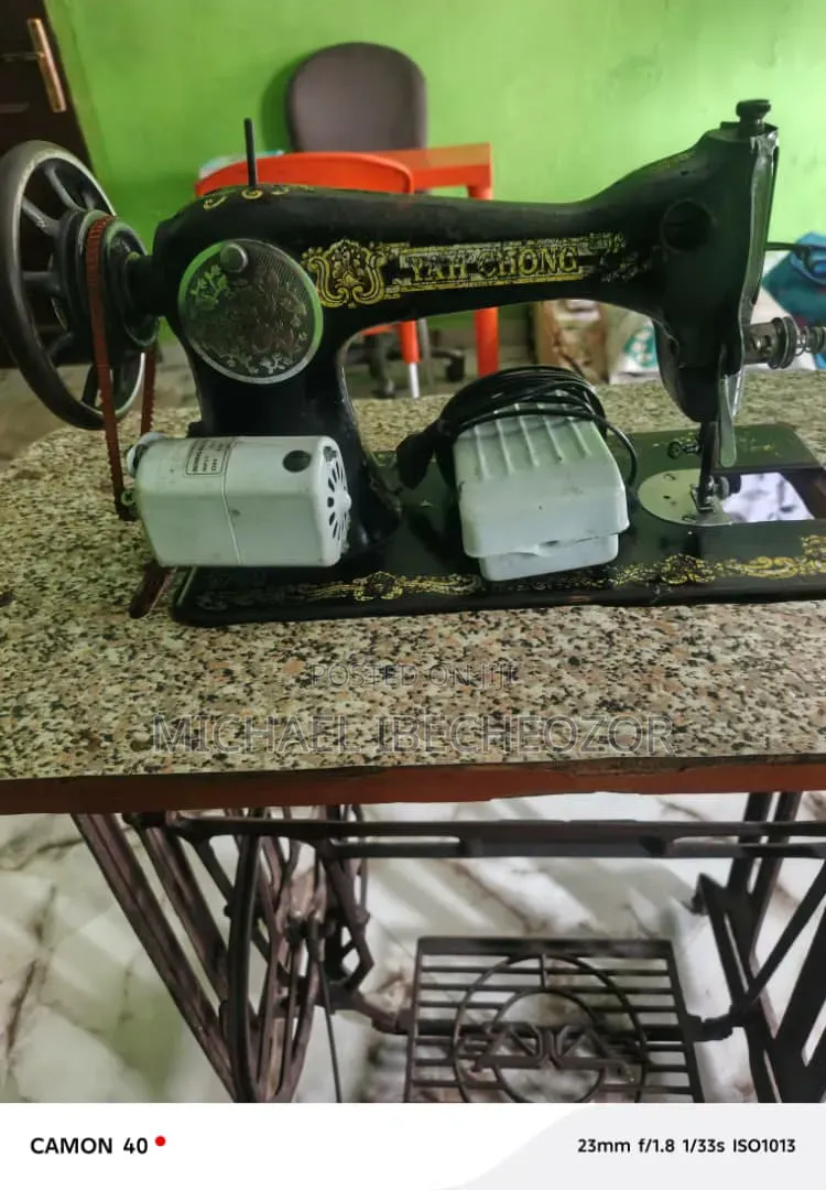 Manual/Electric Sewing Machine
