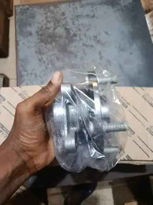 Front Hub Toyota Rav4 2006-2018, Corolla 2008-2018