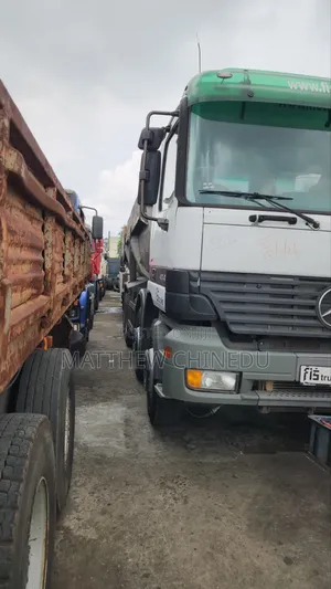 Foreign Used Mercedes Benz Actros 12 Tyres Tipper