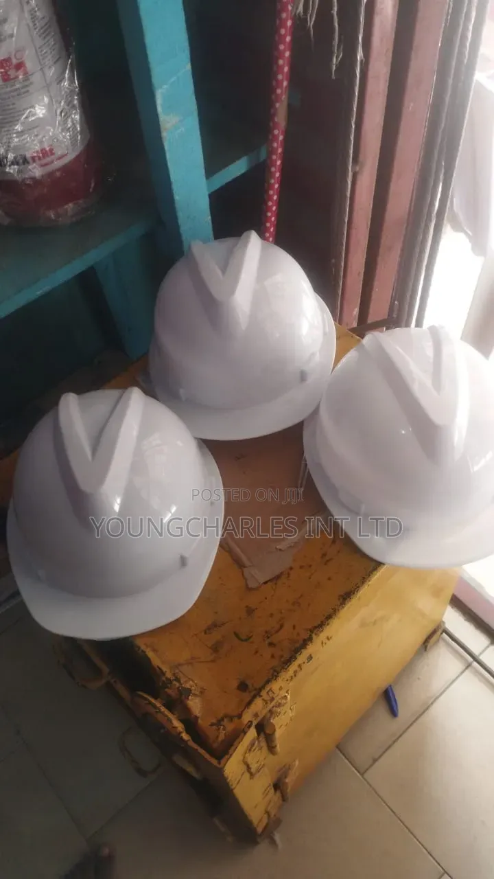 Low Quality V-guard Helmet