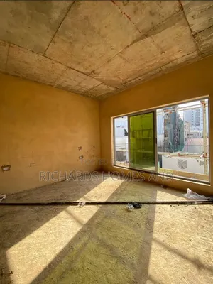 2bdrm Maisonette in Victoria Island Extension for sale