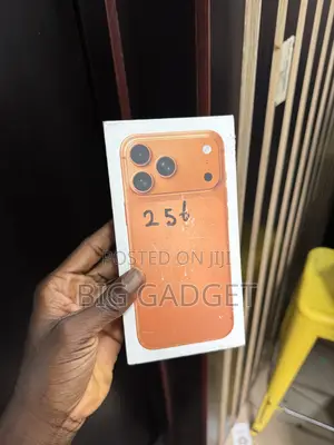 New Apple iPhone 17 Pro Max 256 GB Orange