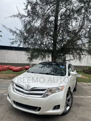 Toyota Venza XLE 4dr Wagon AWD (2.7L 4cyl 6A) 2015 White