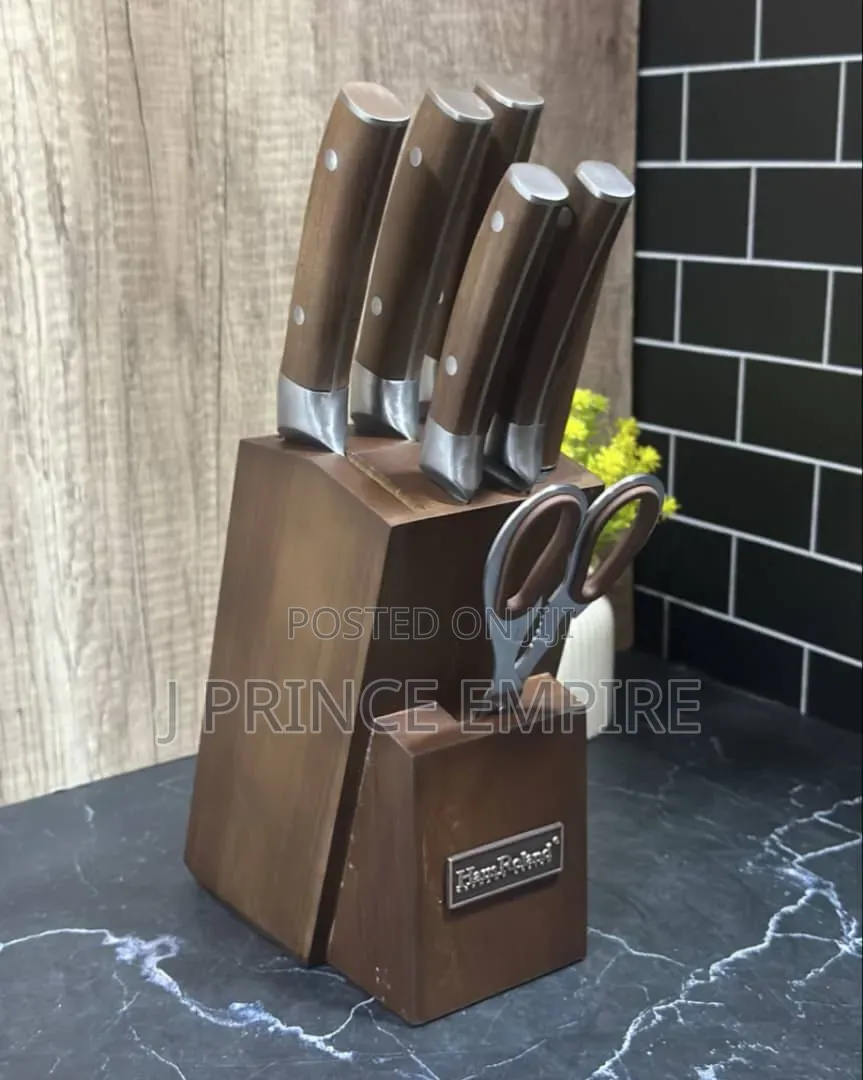 8-Piece Knife Set With Rotating Knife Block