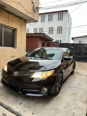 Toyota Camry SE 4dr Sedan (2.5L 4cyl 6A) 2012 Black