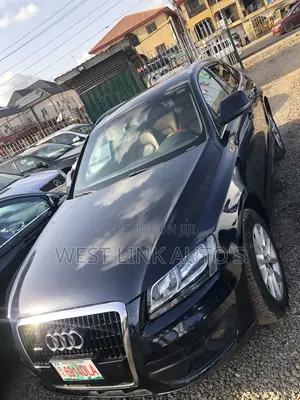 Audi Q5 2.0T Premium AWD quattro 2013 Blue