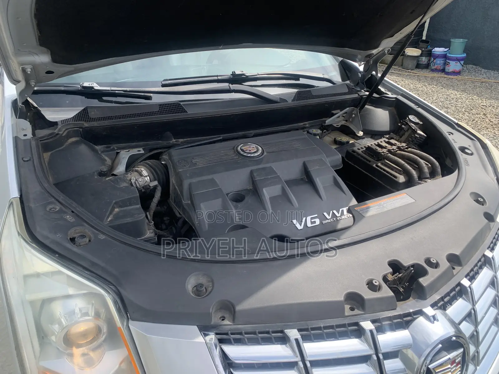 Cadillac SRX 2014 Silver
