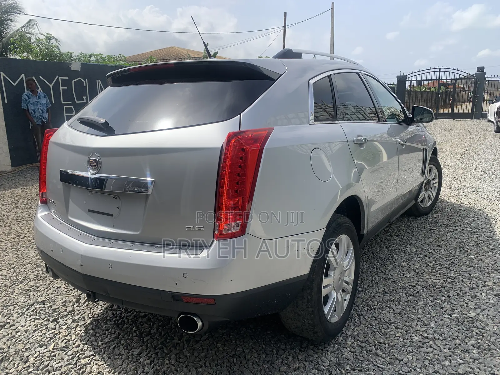 Cadillac SRX 2014 Silver