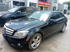 Mercedes-Benz C300 2010 Black