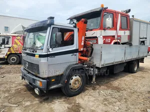 Foreign Used Benz 1317 Hiab 3.8ton 2000