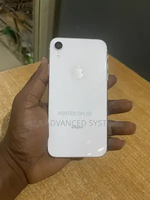 Apple iPhone XR 64 GB White