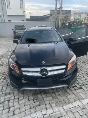 Mercedes-Benz GLA 250 2015 Black
