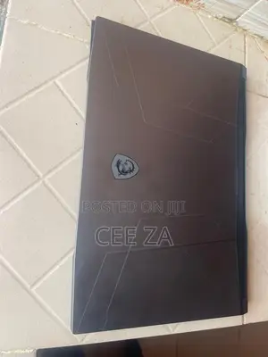 Laptop MSI Pulse GL76 16GB Intel Core i7 SSD 1T