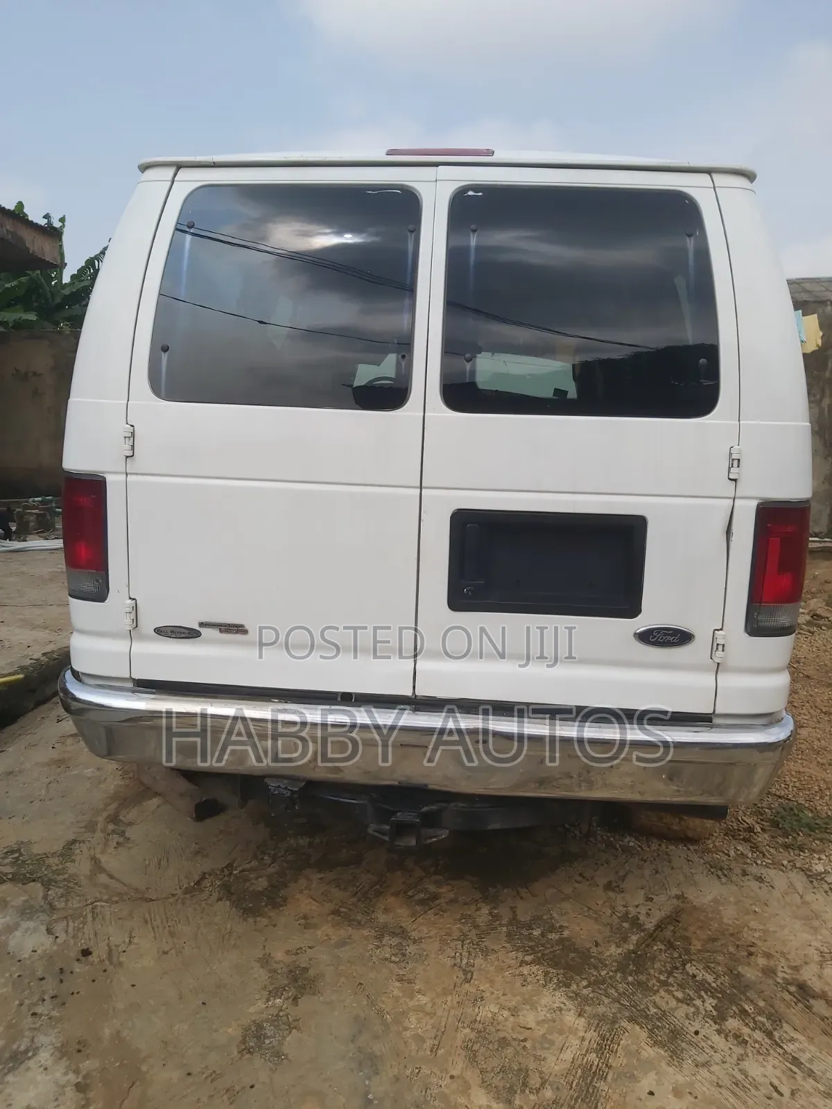 Ford E350 2007 White