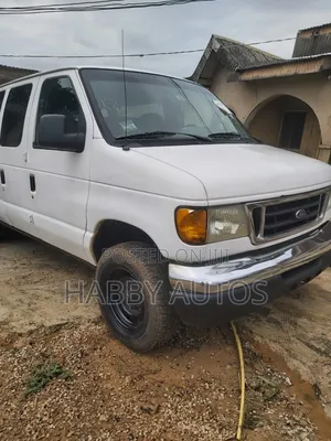 Ford E350 2007 White