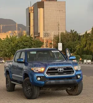 Toyota Tacoma 2017 Blue