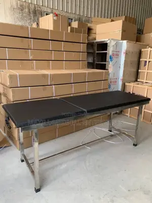 High-Quality Patient Examination Bed/Couch