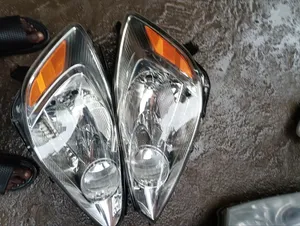 Headlamp Sienna 2004