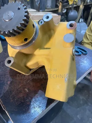 Water Pump 6215-61-1501 6219-61-1102 for Buildozer