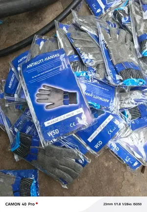 Cut Resistant Gloves (Industrial Safety Hand Protection)