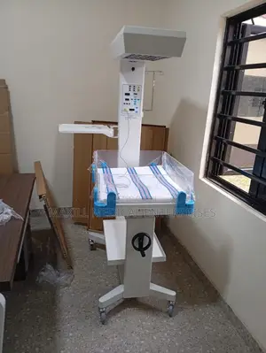 High-Quality Infant Radiant Warmer for Nicu/Delivery Room