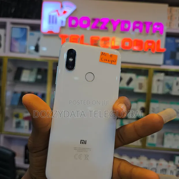 Xiaomi Mi 8 128 GB White - DOZZYDATA TELEGLOBAL ▷ Price